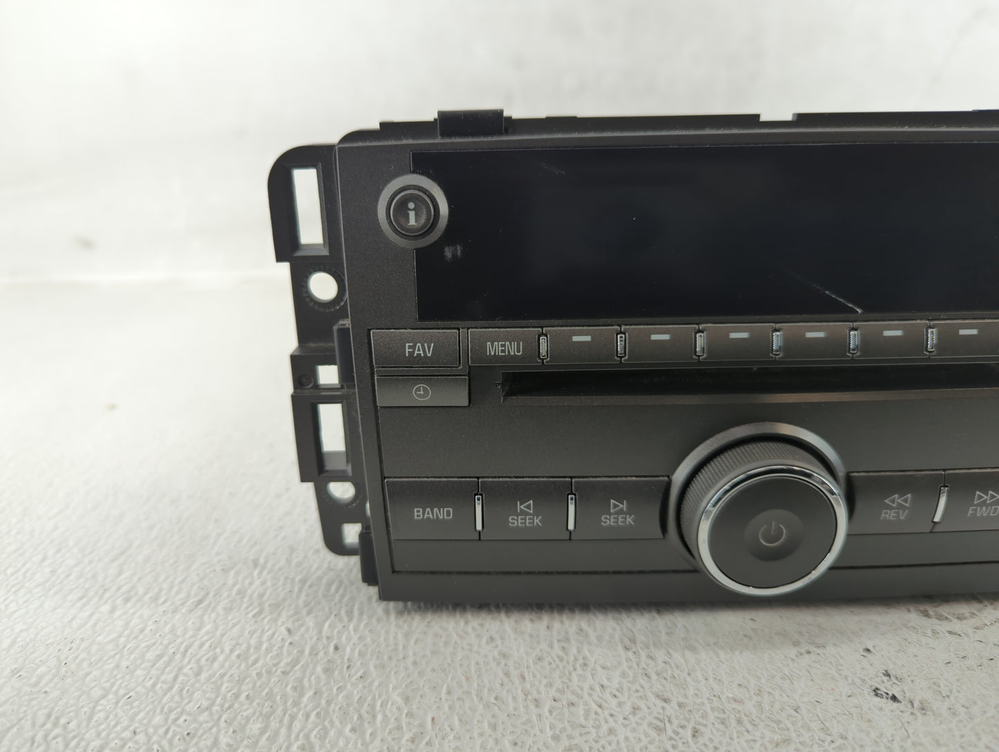 2007-2007 Buick Lucerne Am Fm Cd Player Radio Receiver - Oemusedautoparts1.com