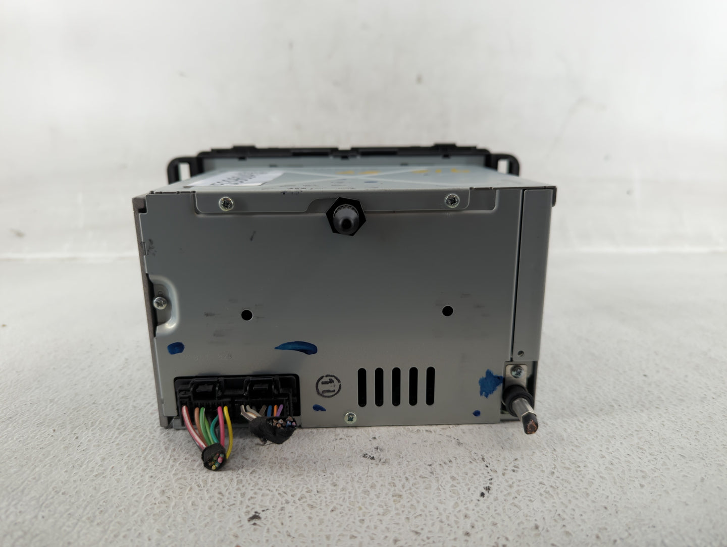 2007-2007 Buick Lucerne Am Fm Cd Player Radio Receiver - Oemusedautoparts1.com