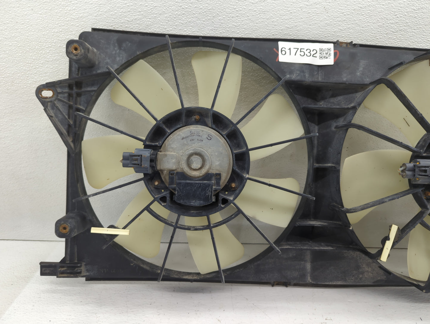 2006-2011 Buick Lucerne Left Radiator Fan Motor Assembly - Oemusedautoparts1.com