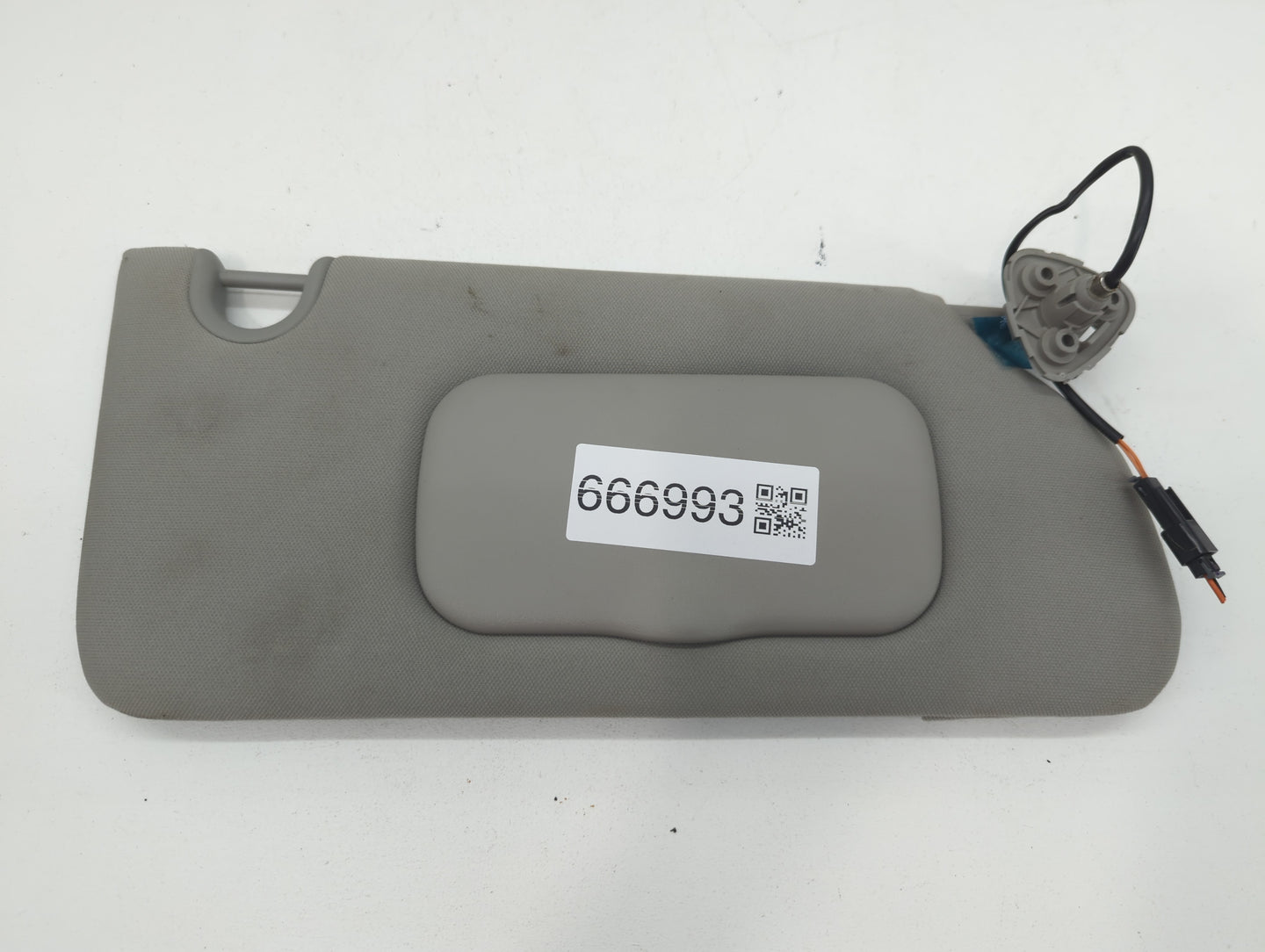 2006-2011 Buick Lucerne Sun Visor Shade Replacement Passenger Right Mirror Fits Fits 2006 2007 2008 2009 2010 2011 OEM Used 