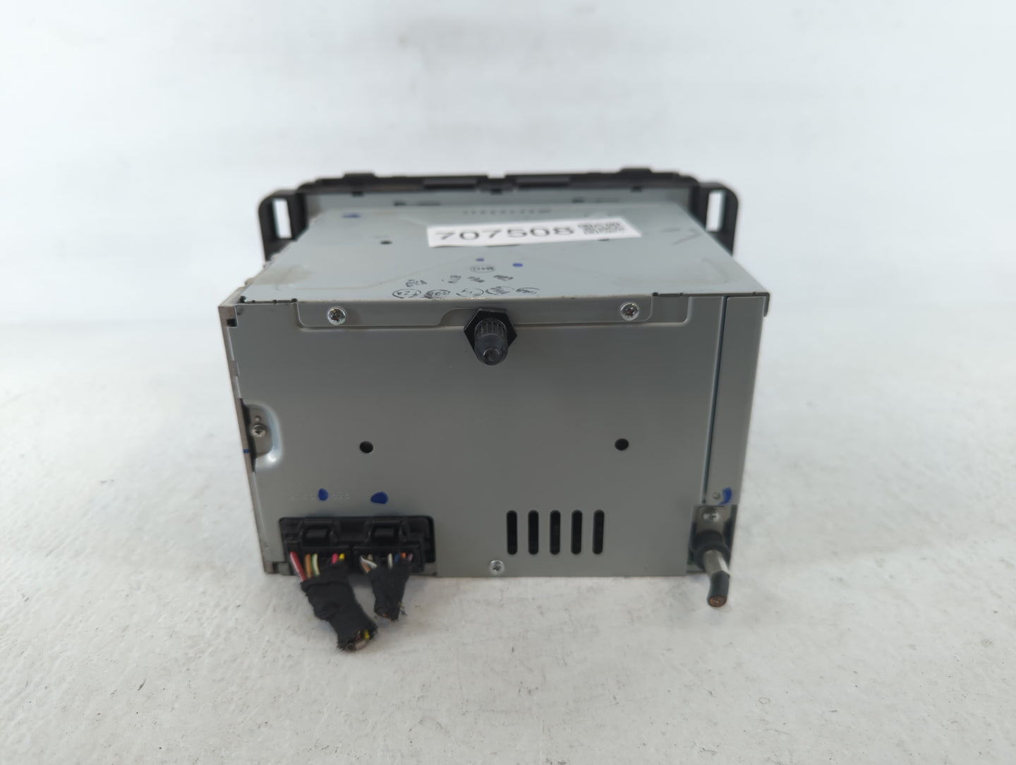 2007-2007 Buick Lucerne Am Fm Cd Player Radio Receiver - Oemusedautoparts1.com