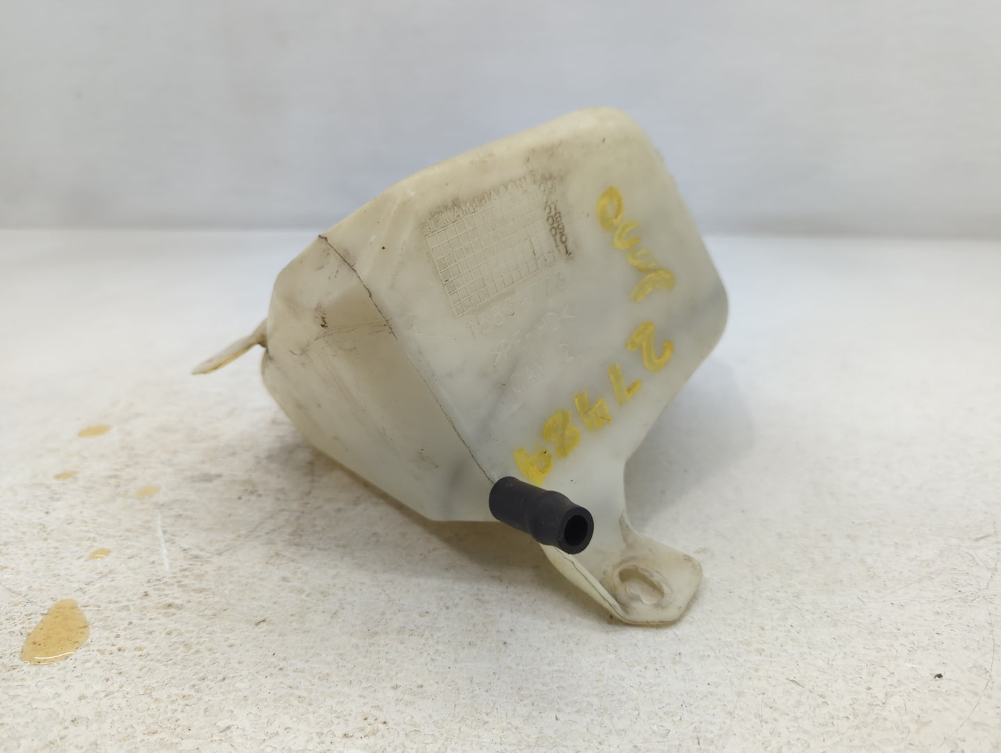 2006-2011 Buick Lucerne Radiator Coolant Overflow Expansion Tank Bottle - Oemusedautoparts1.com
