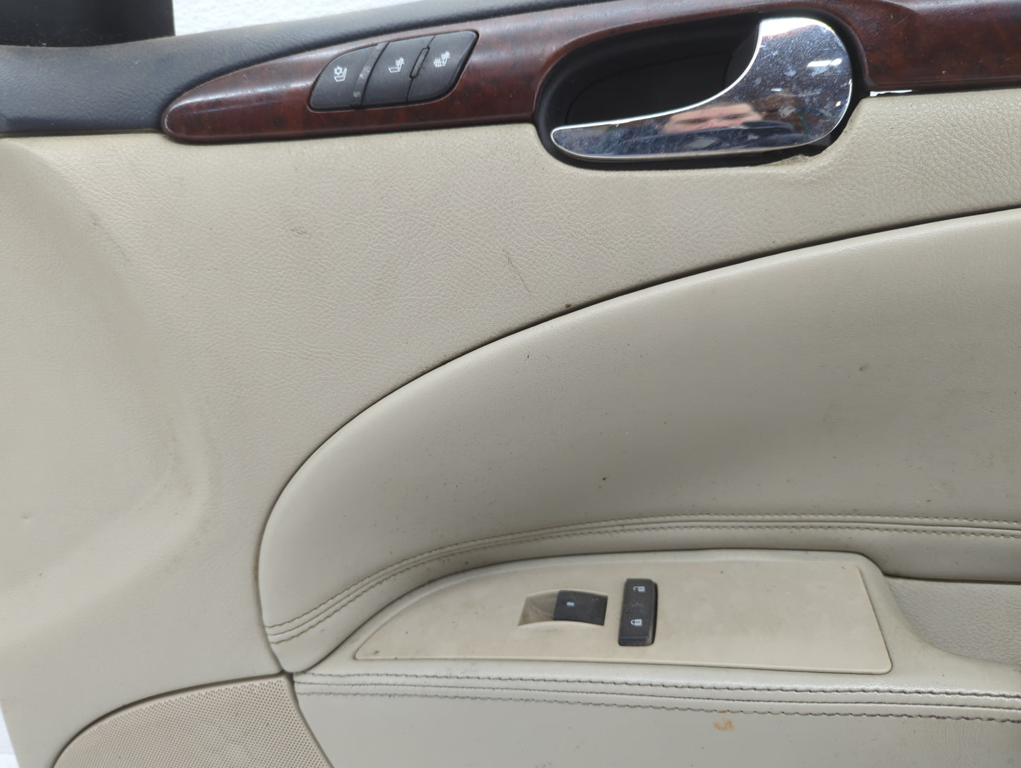 2007 Buick Lucerne Front Right Passenger Interior Door Panel Trim - Oemusedautoparts1.com