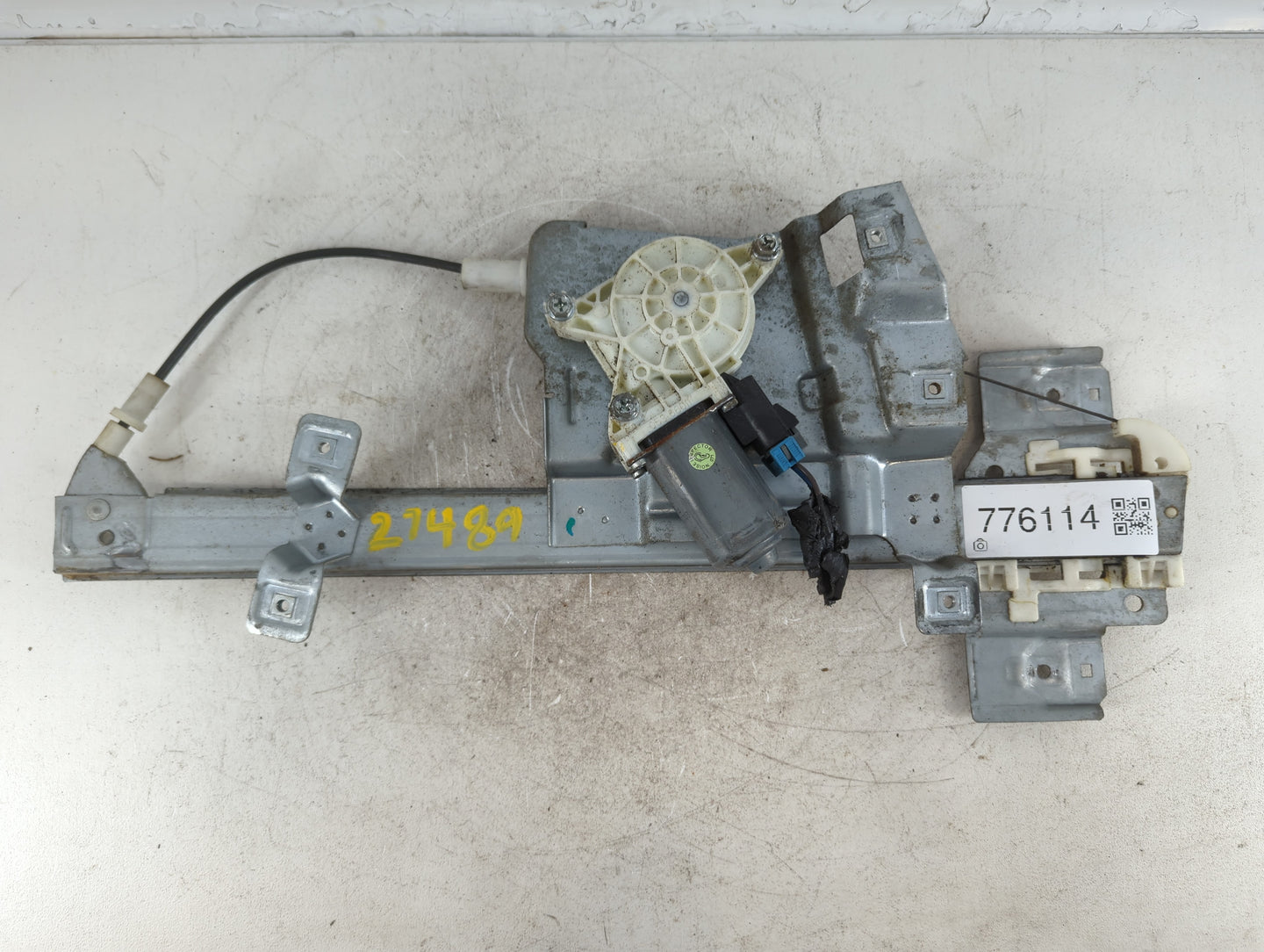 2006-2011 Buick Lucerne Driver Left Front Window Regulator 776114 - Oemusedautoparts1.com