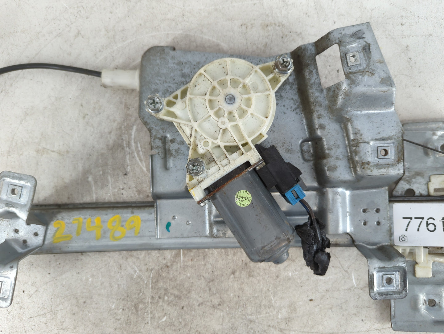 2006-2011 Buick Lucerne Driver Left Front Window Regulator 776114 - Oemusedautoparts1.com