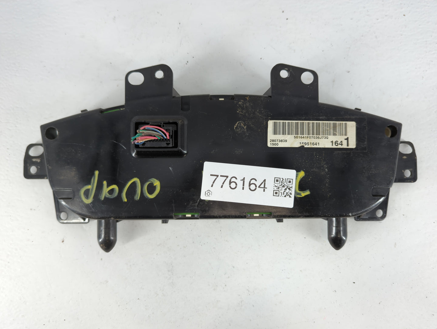 2007 Buick Lucerne Instrument Cluster Speedometer Gauges P/N:15951641 28073839 Fits OEM Used Auto Parts - Oemusedautoparts1.