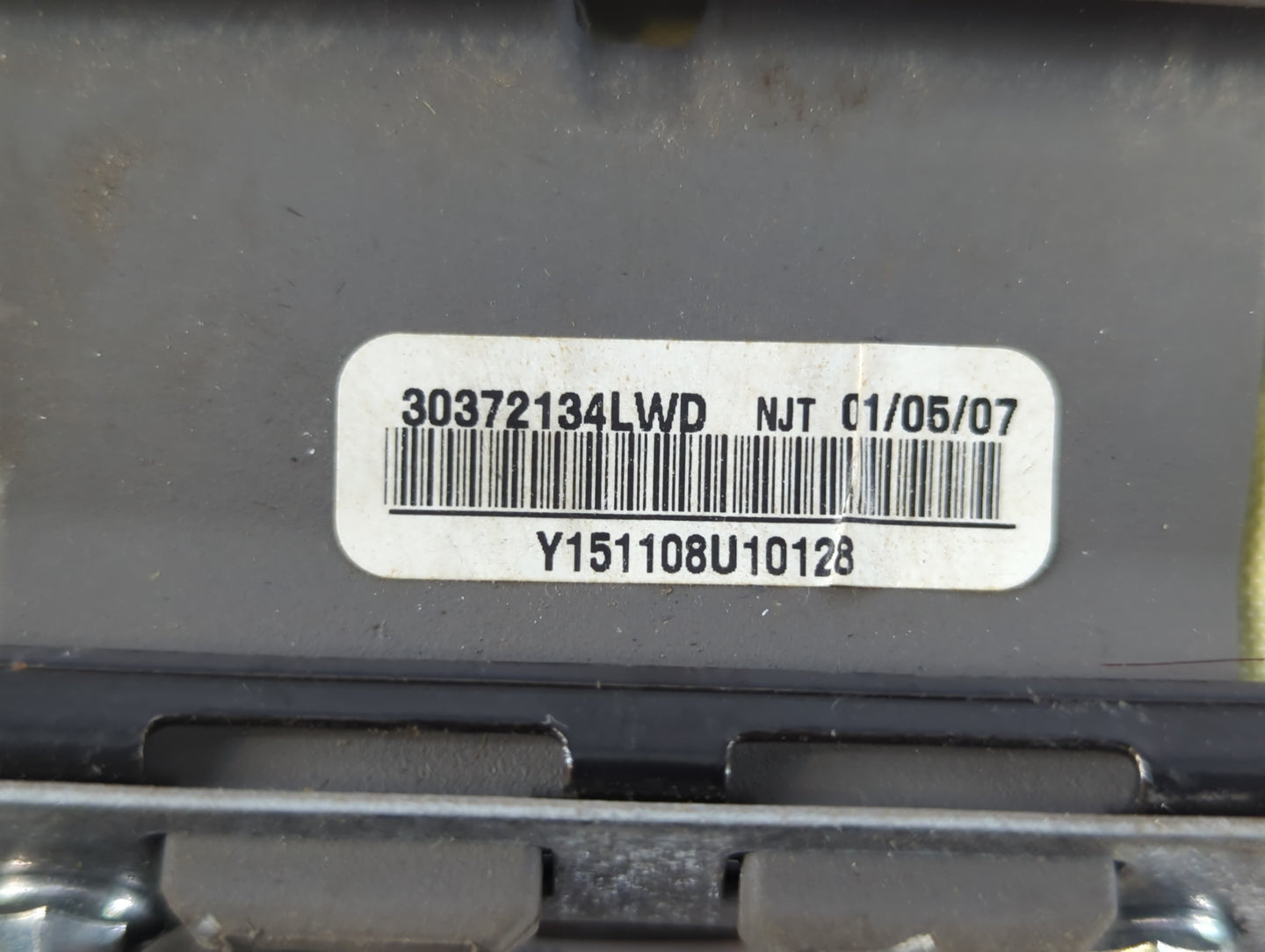 2007-2011 Buick Lucerne Air Bag Driver Left Steering Wheel Mounted - Oemusedautoparts1.com