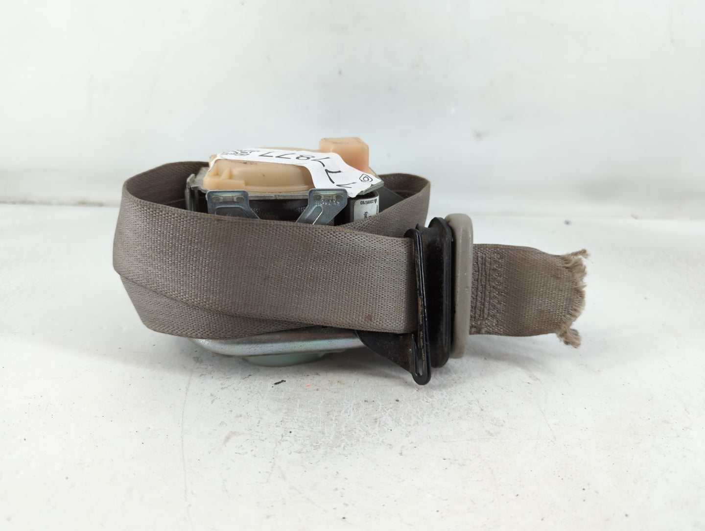 2006-2009 Buick Lucerne Passenger Right Seat Belt Front Retractor - Oemusedautoparts1.com