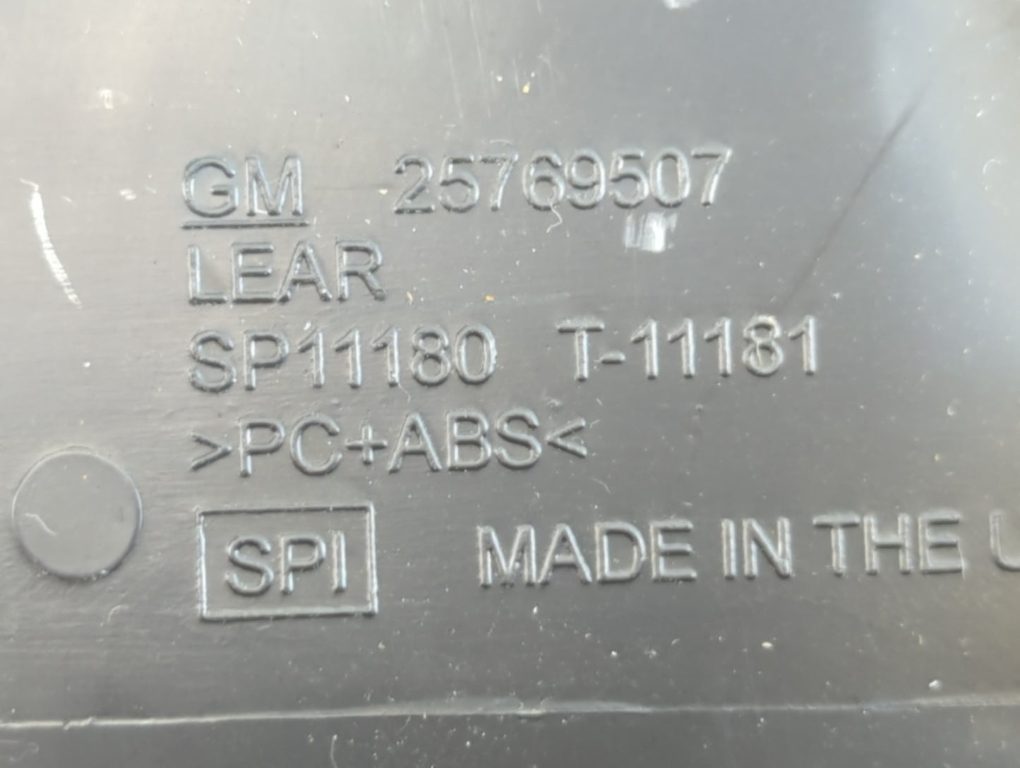 2007 Buick Lucerne Instrument Cluster Speedometer Gauges P/N:25769507 Fits OEM Used Auto Parts - Oemusedautoparts1.com