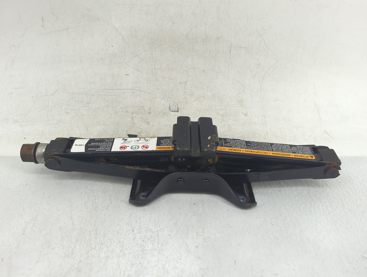Buick Lucerne Spare Scissor Car Jack 823156 - Oemusedautoparts1.com
