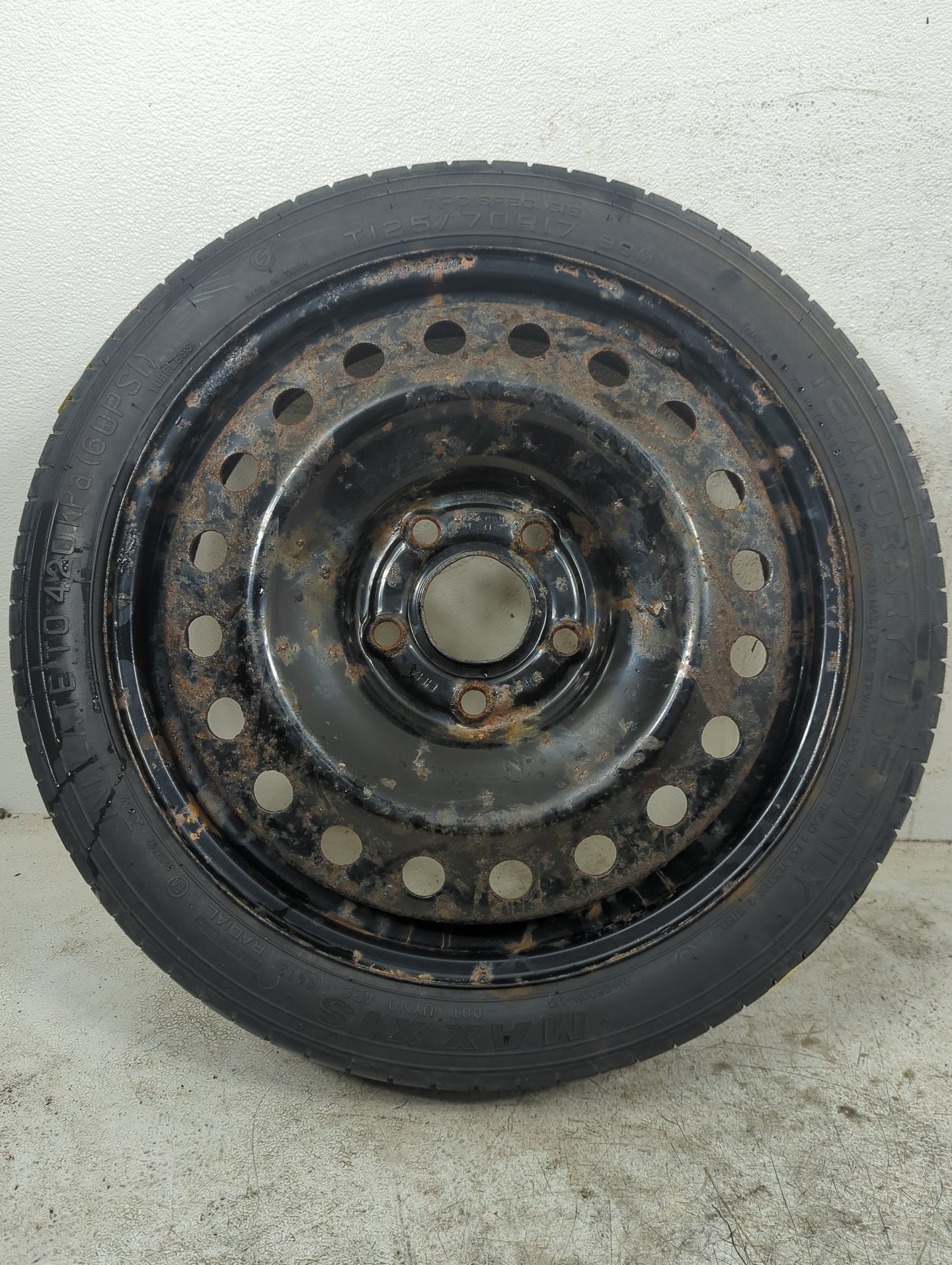 2006-2010 Buick Lucerne Spare Donut Tire Wheel Rim Oem - Oemusedautoparts1.com