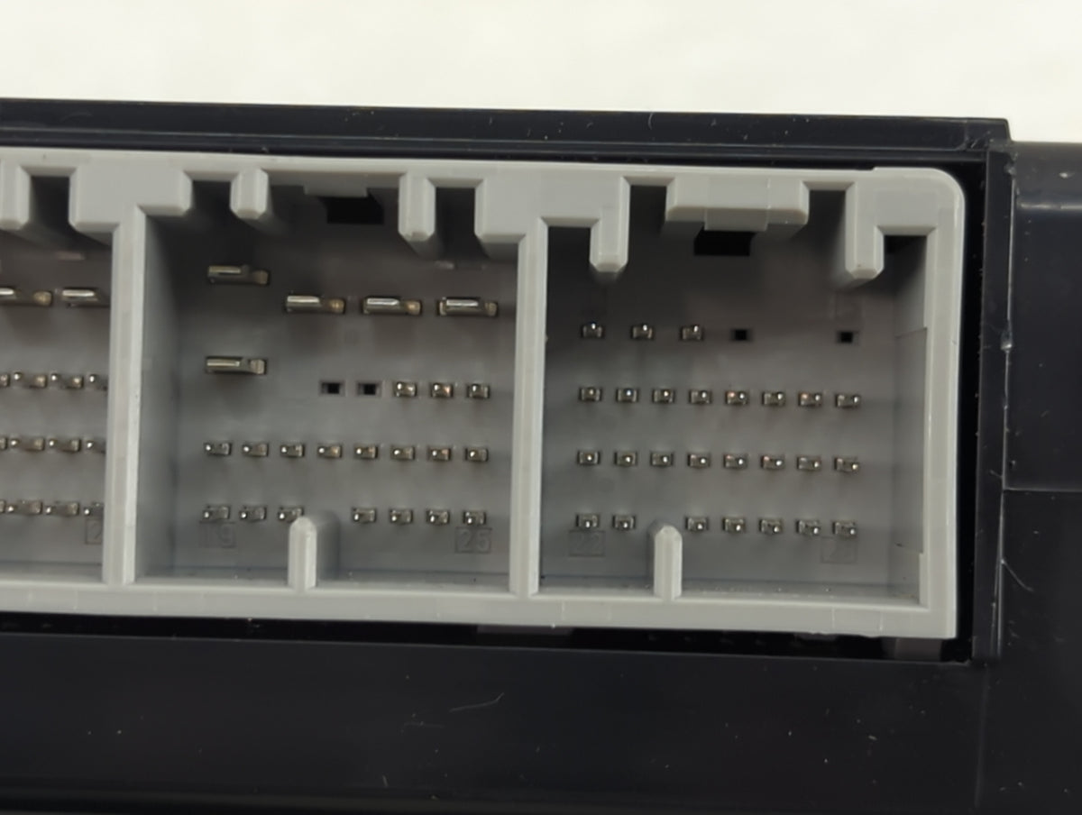 2006-2011 Buick Lucerne Body Control Module Bcm Inner Cabin Fuse Box 823463 - Oemusedautoparts1.com