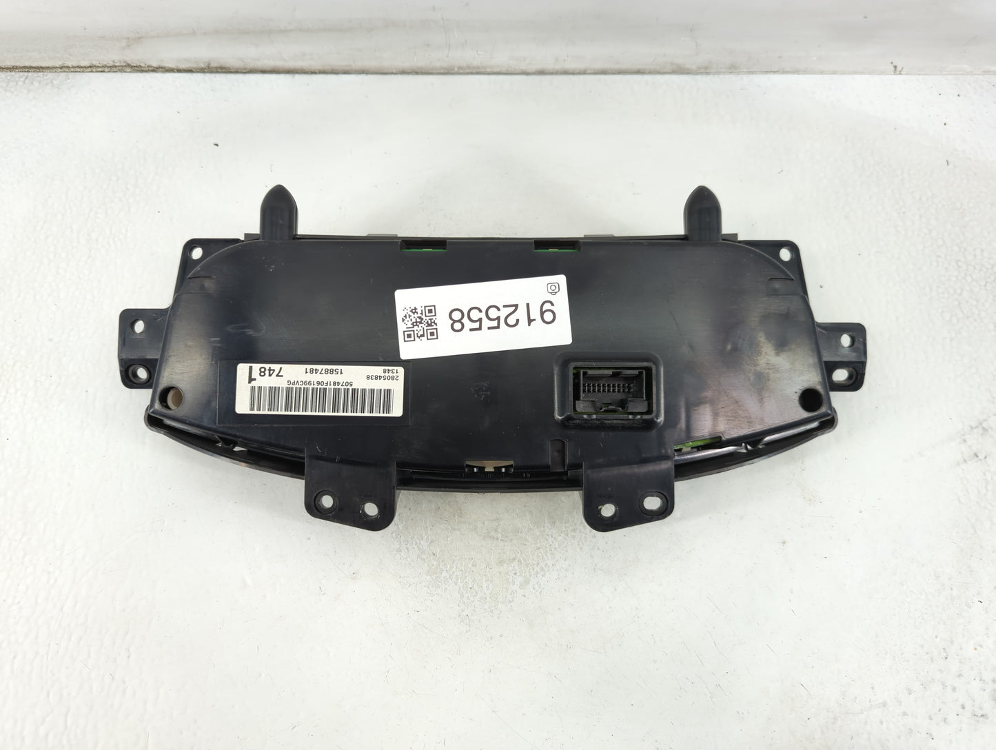 2007 Buick Lucerne Instrument Cluster Speedometer Gauges P/N:15887481 Fits OEM Used Auto Parts - Oemusedautoparts1.com