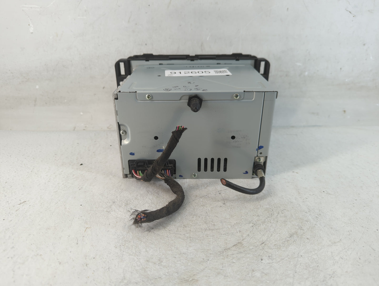 2007 Buick Lucerne Radio AM FM Cd Player Receiver Replacement P/N:25776333 Fits OEM Used Auto Parts - Oemusedautoparts1.com