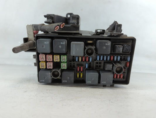 2006-2007 Buick Lucerne Fusebox Fuse Box Panel Relay Module Fits Fits 2006 2007 OEM Used Auto Parts - Oemusedautoparts1.com