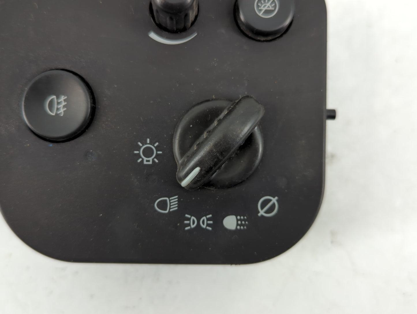 2007 Buick Rainie Headlight Lamp Control Switch - Oemusedautoparts1.com