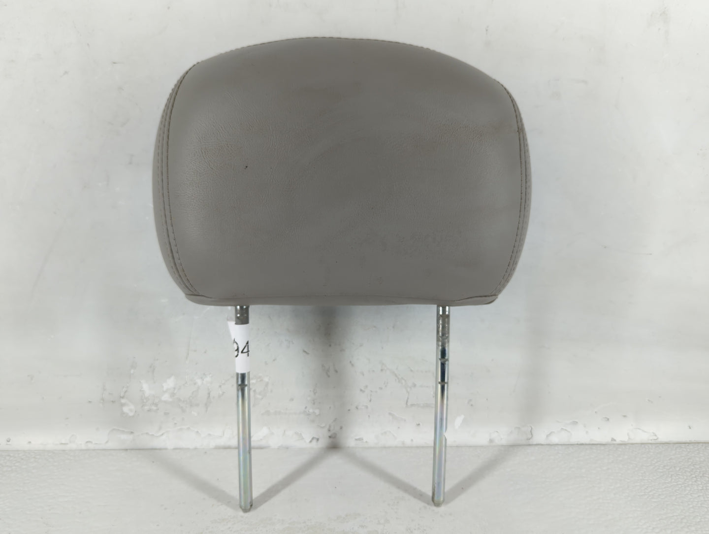 2005-2007 Buick Rainier Headrest Head Rest Front Driver Passenger Seat Fits Fits 2005 2006 2007 2008 2009 OEM Used Auto Part