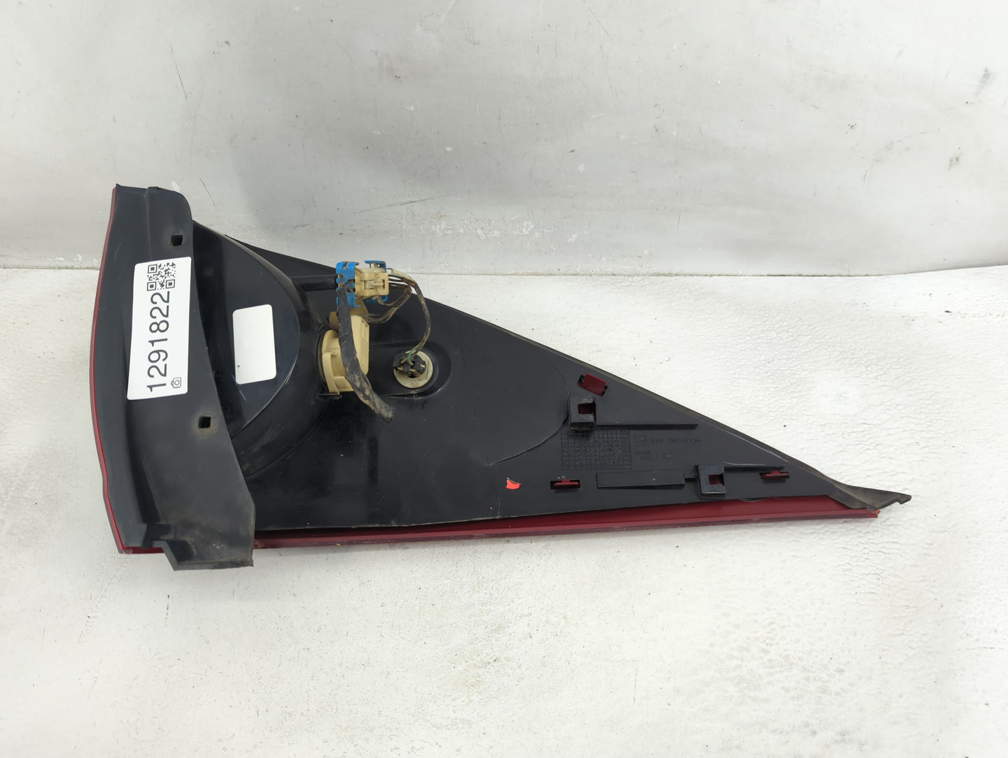 2004-2007 Buick Rendezvous Tail Light Assembly Passenger Right OEM Fits Fits 2004 2005 2006 2007 OEM Used Auto Parts - Oemus