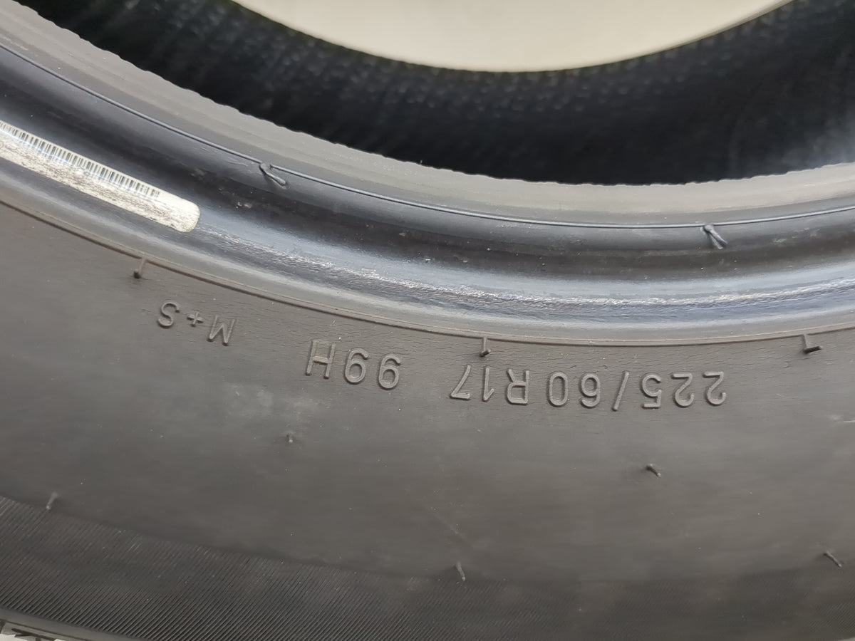 Used Tire 225/60R17 UNIROYAL TIGER PAW TOURING A/S 99H - Tread Depth 9/32 - Oemusedautoparts1.com