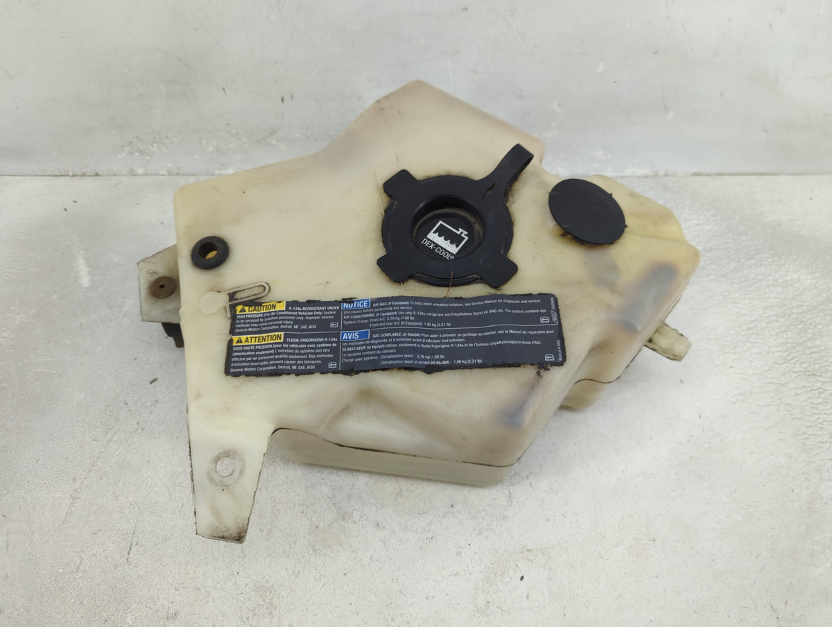 2002 Buick Rendezvous Radiator Coolant Overflow Expansion Tank Bottle 1438278 - Oemusedautoparts1.com