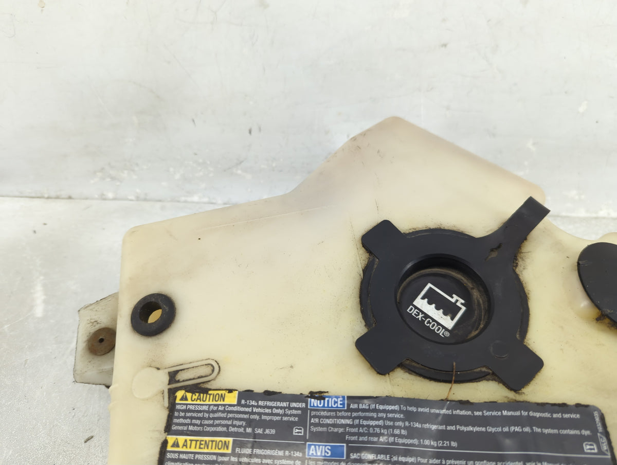2002 Buick Rendezvous Radiator Coolant Overflow Expansion Tank Bottle 1438278 - Oemusedautoparts1.com