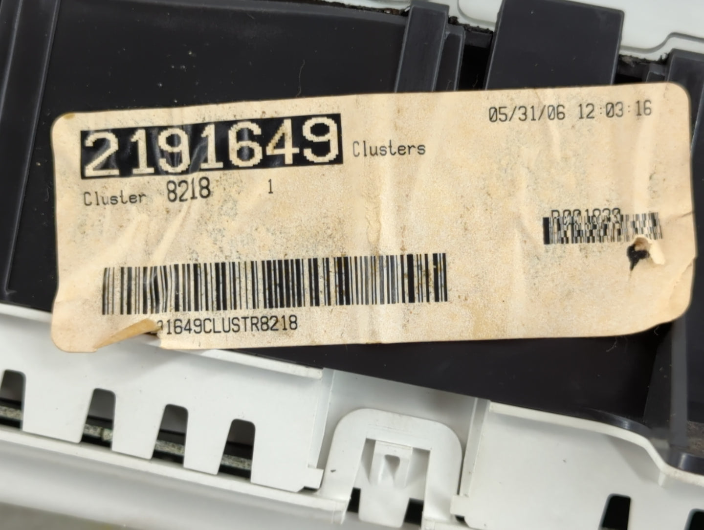 2005-2007 Buick Terraza Instrument Cluster Speedometer Gauges Fits Fits 2005 2006 2007 OEM Used Auto Parts - Oemusedautopart