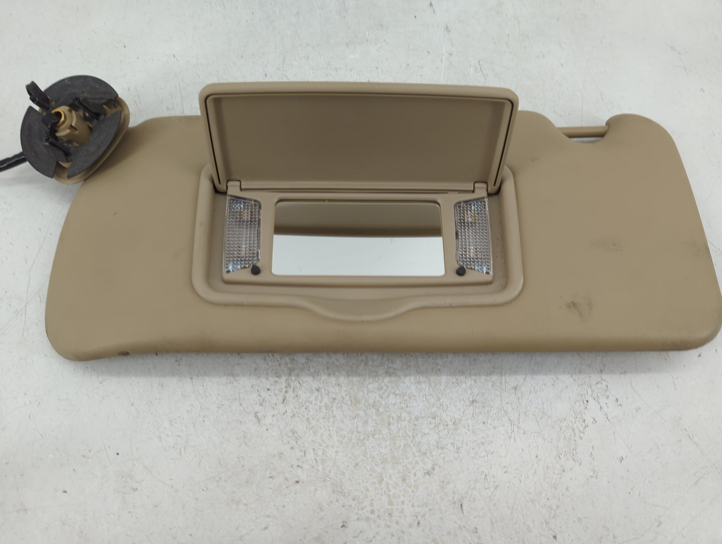 2003-2007 Cadillac Cts Sun Visor Shade Replacement Driver Left Mirror Fits Fits 2003 2004 2005 2006 2007 OEM Used Auto Parts
