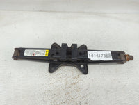 2007 Cadillac Cts Spare Scissor Car Jack 1414173 - Oemusedautoparts1.com