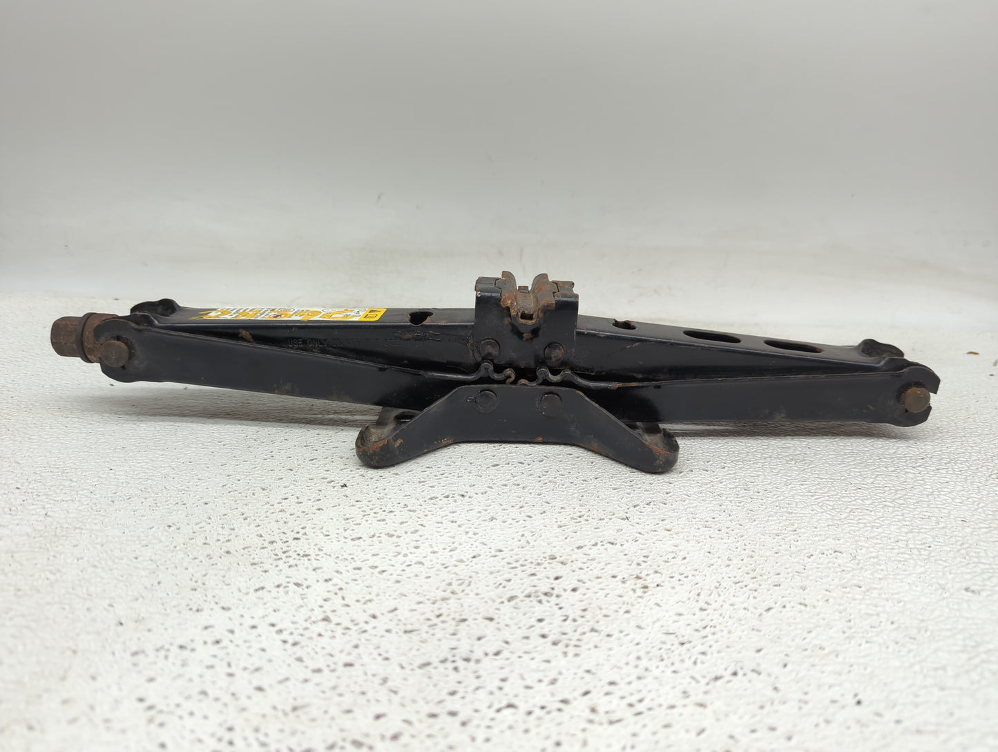 2007 Cadillac Cts Spare Scissor Car Jack - Oemusedautoparts1.com