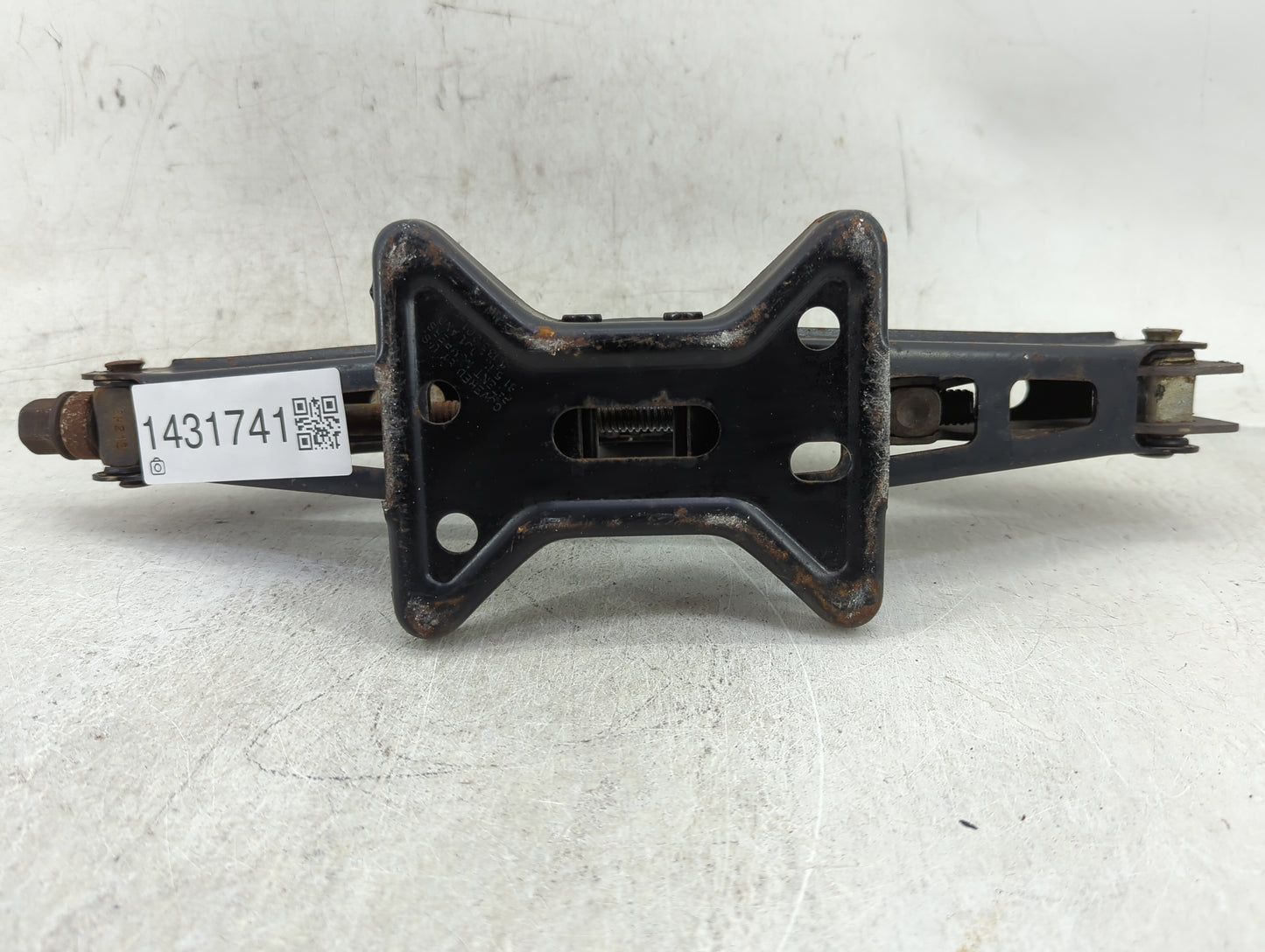 2007 Cadillac Cts Spare Scissor Car Jack - Oemusedautoparts1.com