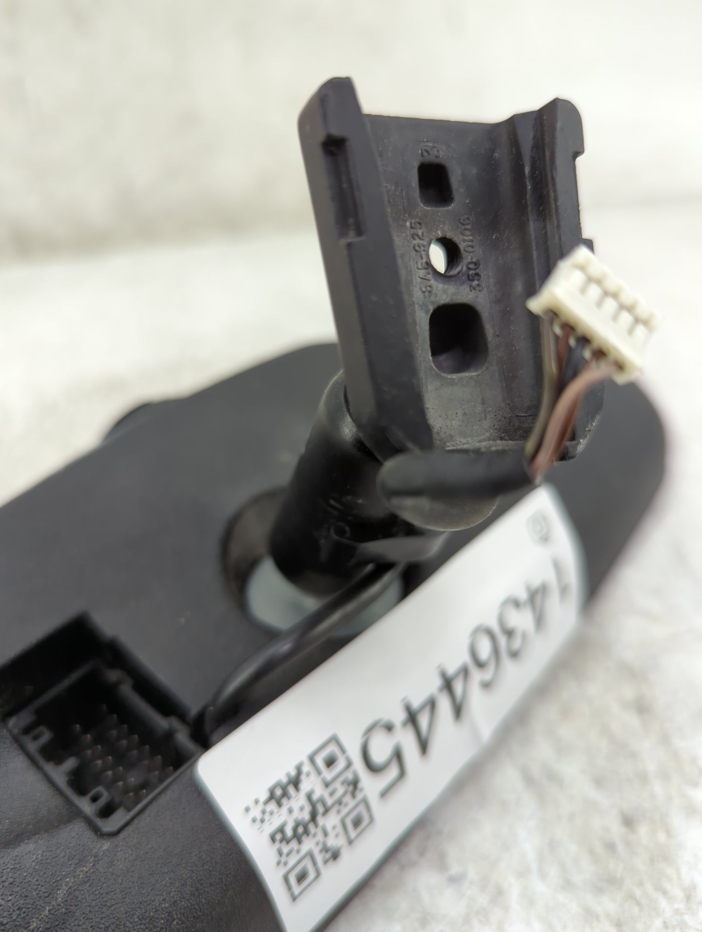 2007 Cadillac Cts Interior Rear View Mirror Replacement OEM Fits OEM Used Auto Parts - Oemusedautoparts1.com