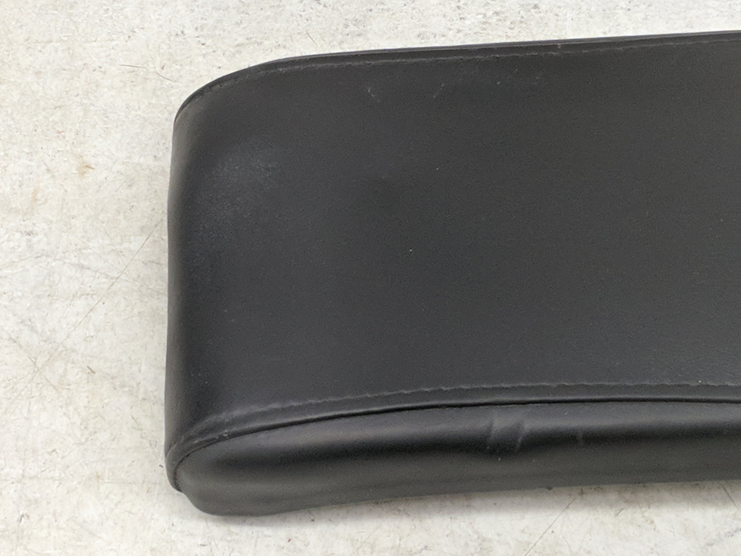 2007 Cadillac Cts Center Console Armrest Cover Lid Fits OEM Used Auto Parts - Oemusedautoparts1.com