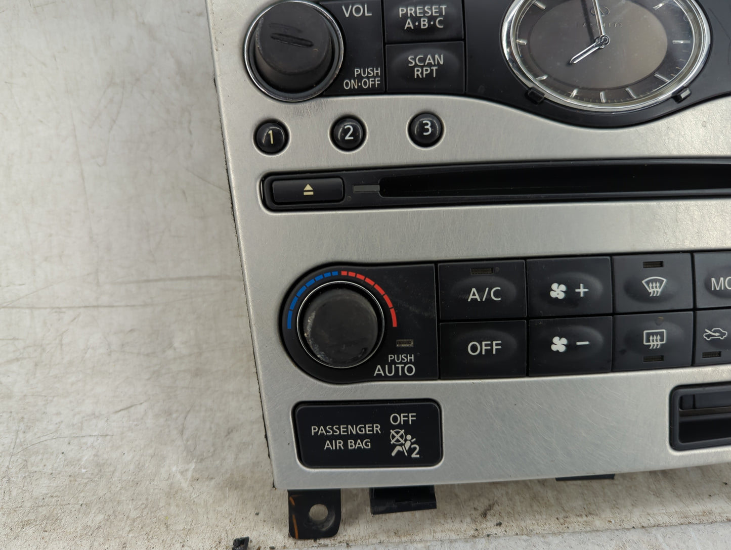2003-2007 Cadillac Cts Radio Control Panel - Oemusedautoparts1.com