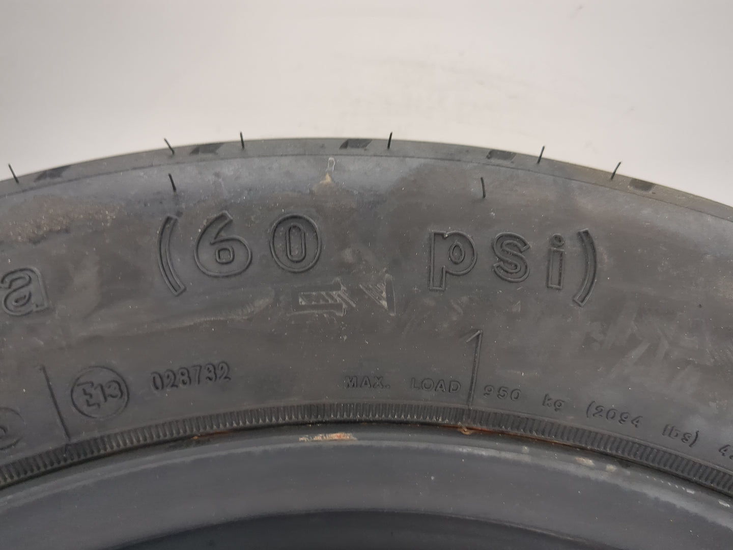 2003-2007 Cadillac Cts Spare Donut Tire Wheel Rim Oem 1462426 - Oemusedautoparts1.com
