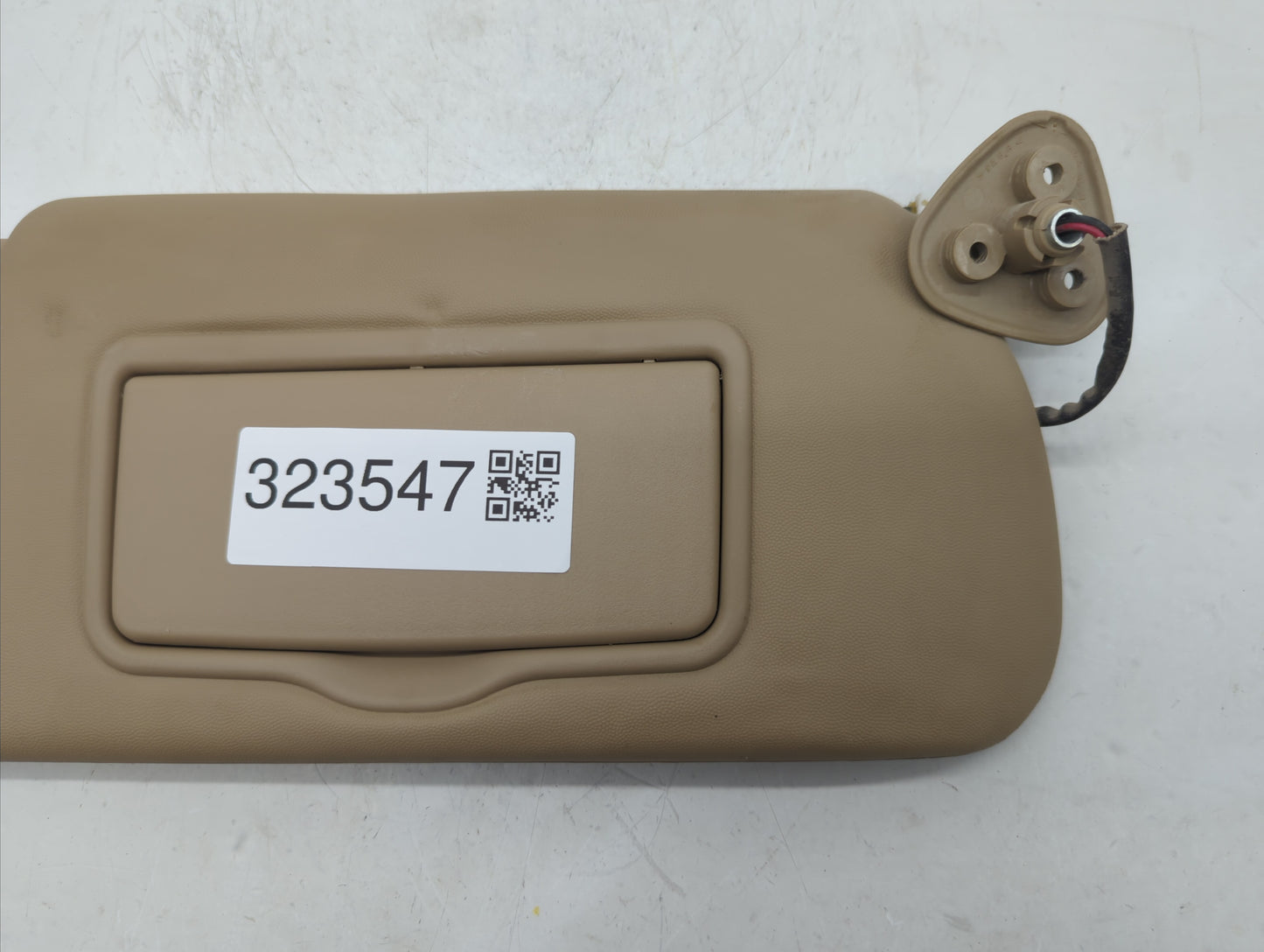 2003-2007 Cadillac Cts Sun Visor Shade Replacement Passenger Right Mirror Fits Fits 2003 2004 2005 2006 2007 OEM Used Auto P