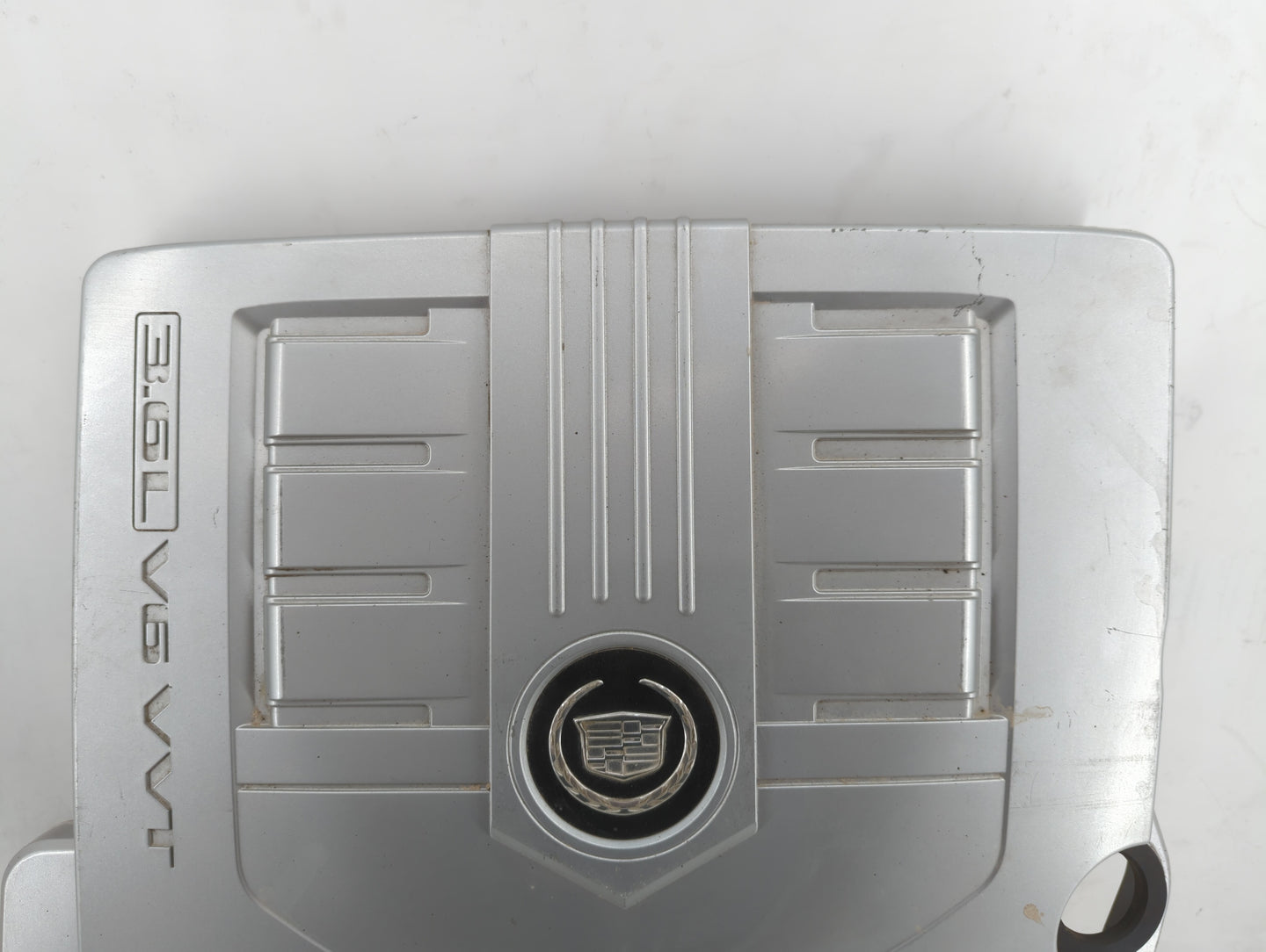 2007 Cadillac Cts Engine Cover Silver - Oemusedautoparts1.com