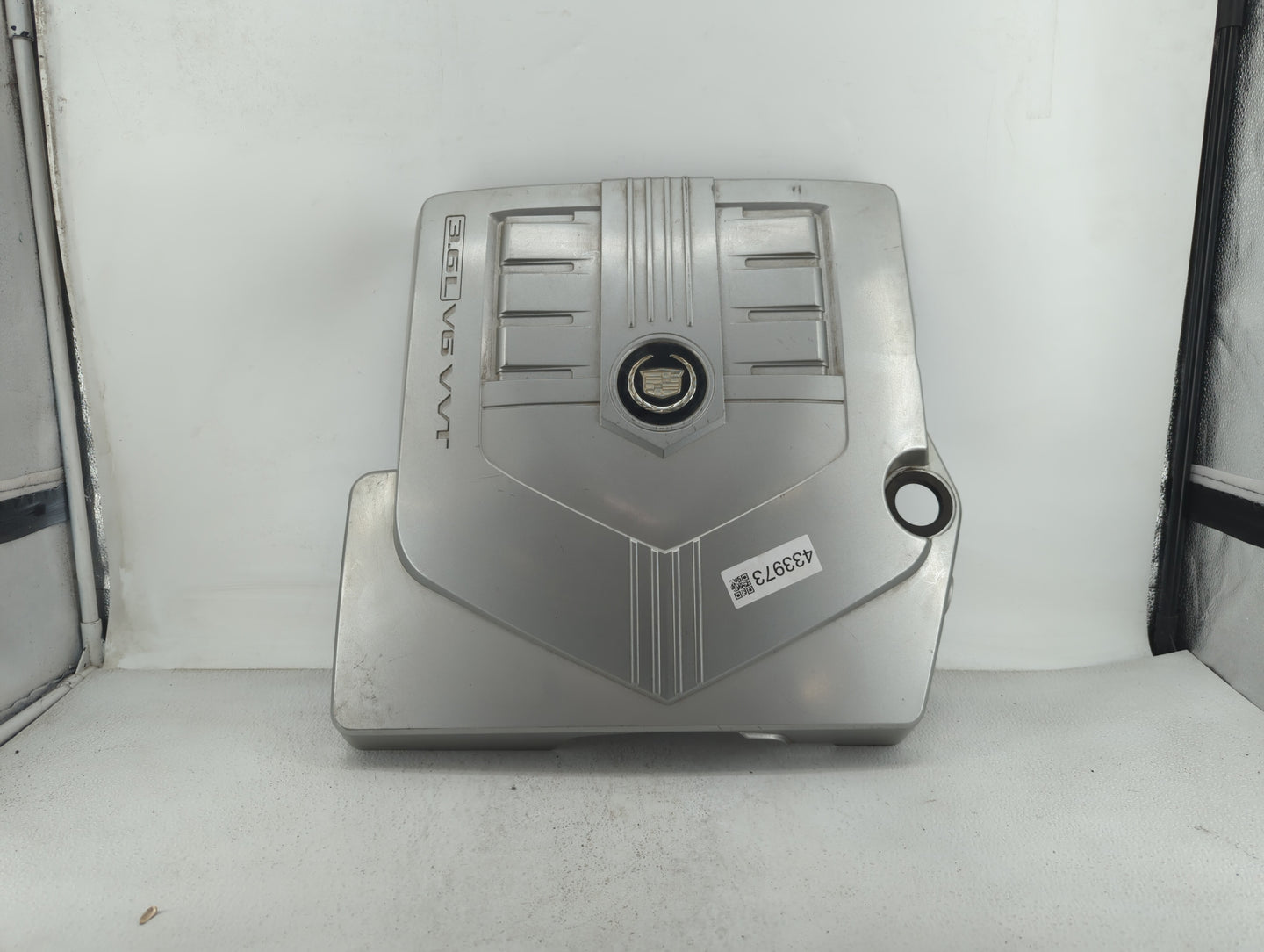 2007 Cadillac Cts Engine Cover - Oemusedautoparts1.com