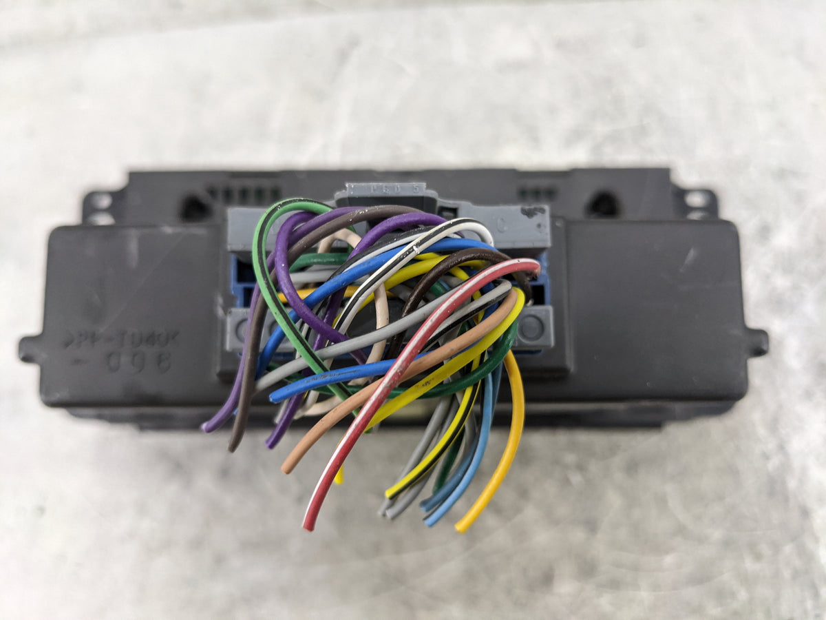 2007 Cadillac Cts Climate Control Module Temperature AC/Heater Replacement P/N:15861856 MX237000-2260 Fits OEM Used Auto Par