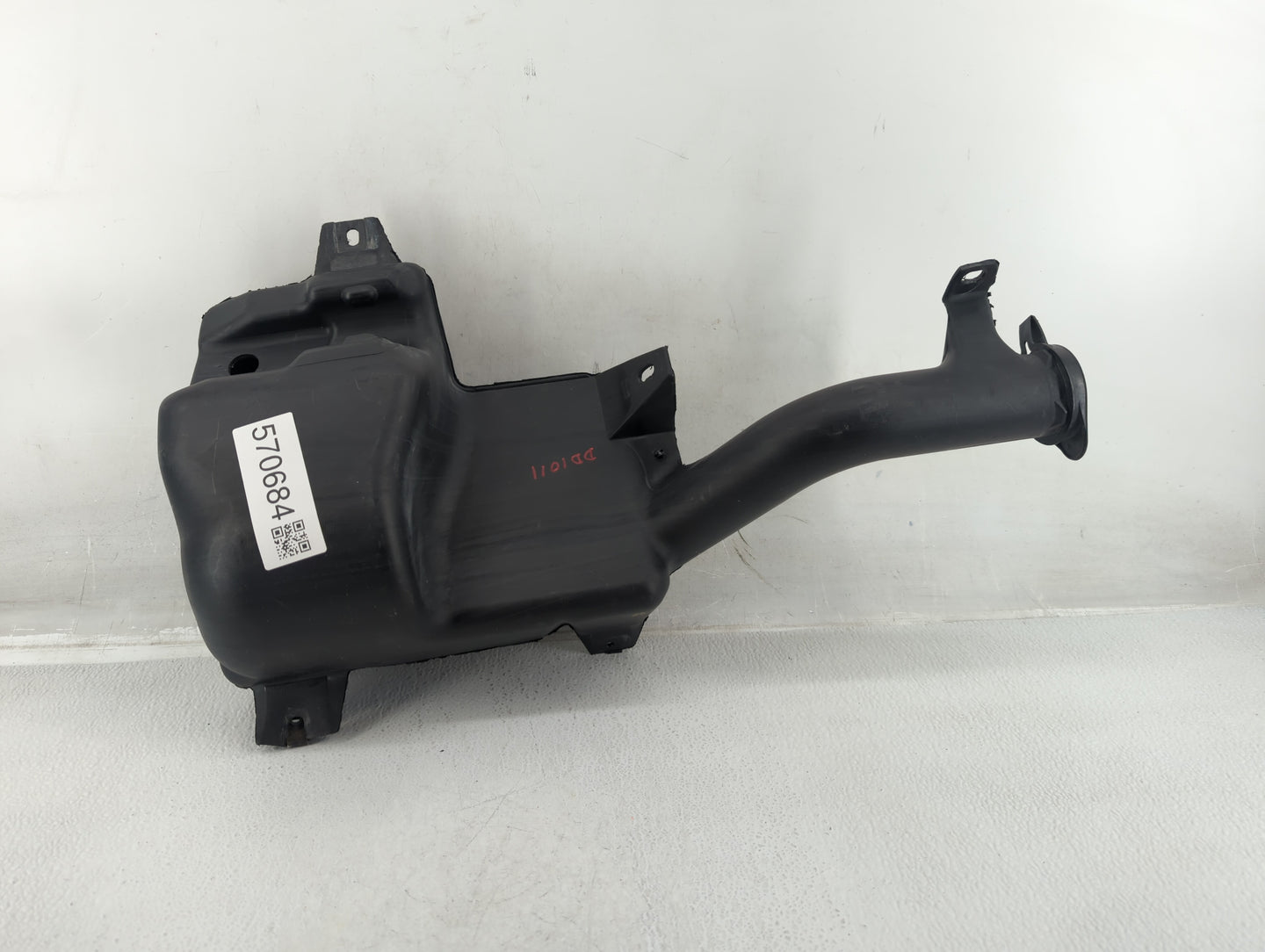 2003-2007 Cadillac Cts Windshield Washer Fluid Reservoir Bottle Oem - Oemusedautoparts1.com