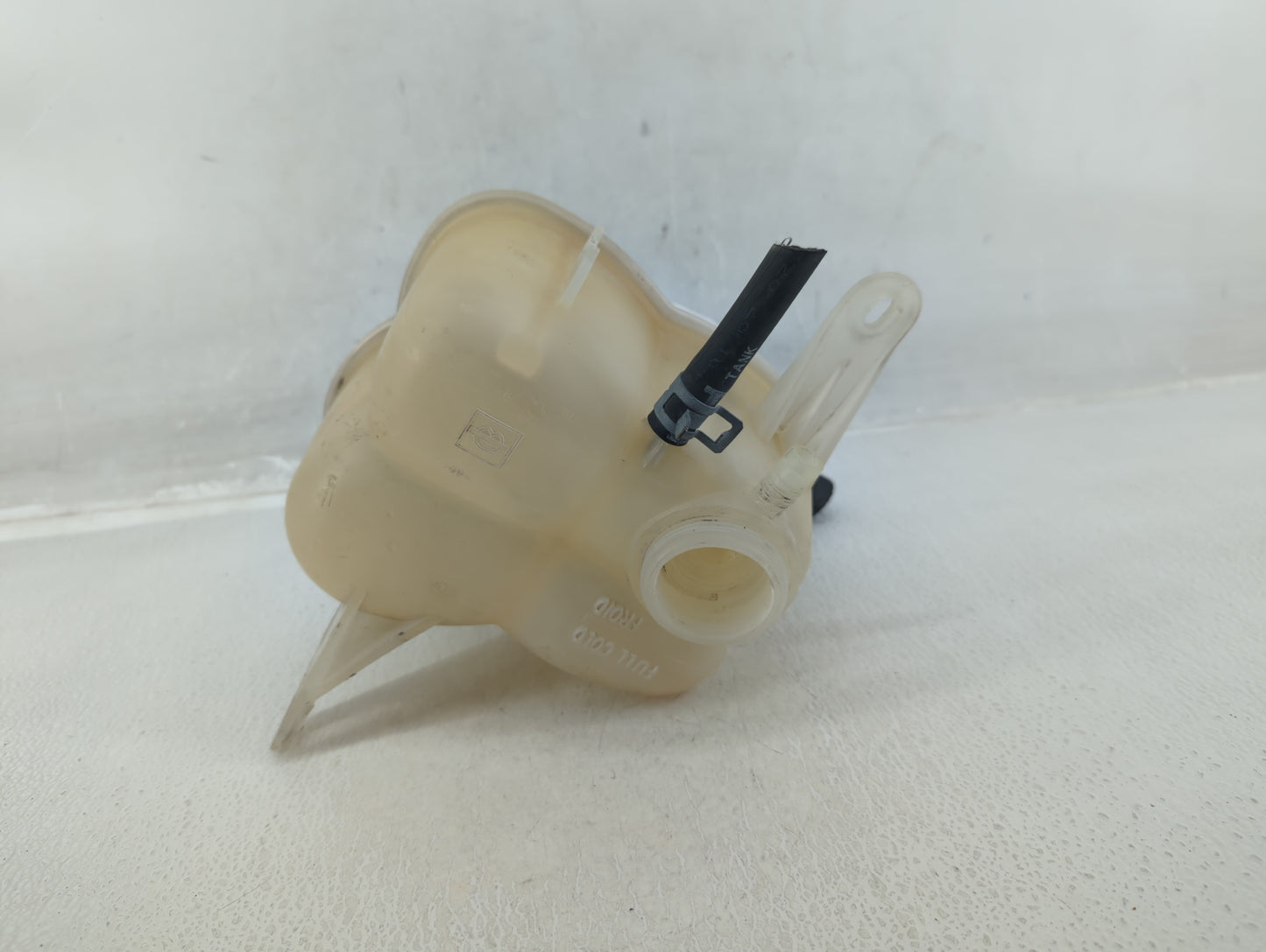 2003-2007 Cadillac Cts Windshield Washer Fluid Reservoir Bottle Oem - Oemusedautoparts1.com