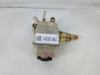 2007 Cadillac Cts STEERING RESERVOIR TANK BOTTLE - Oemusedautoparts1.com