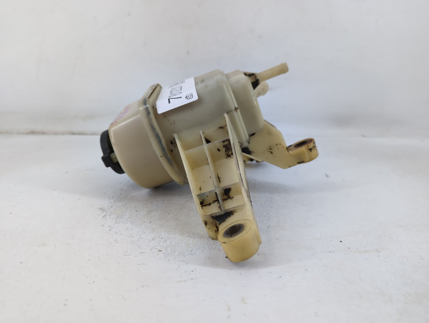 2007 Cadillac Cts STEERING RESERVOIR TANK BOTTLE - Oemusedautoparts1.com