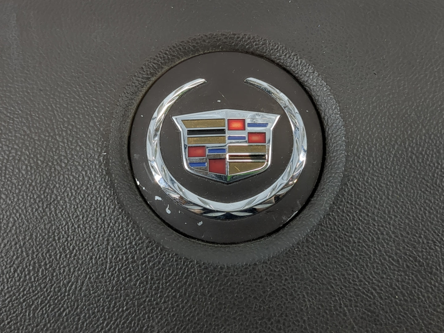 2006-2011 Cadillac Dts Air Bag Driver Left Steering Wheel Mounted P/N:(20T)AB210592107E0215 Fits OEM Used Auto Parts - Oemus