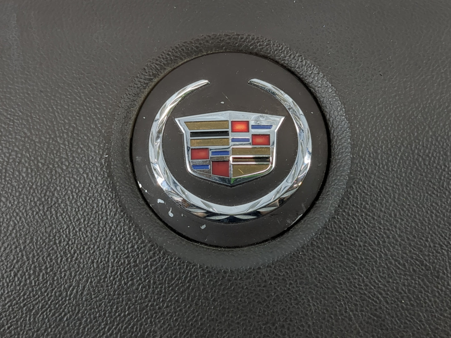 2006-2011 Cadillac Dts Air Bag Driver Left Steering Wheel Mounted P/N:(20T)AB210592107E0215 Fits OEM Used Auto Parts - Oemus