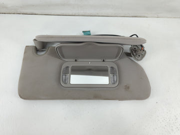 2006-2007 Cadillac Dts Sun Visor Shade Replacement Passenger Right Mirror Fits Fits 2006 2007 OEM Used Auto Parts - Oemuseda