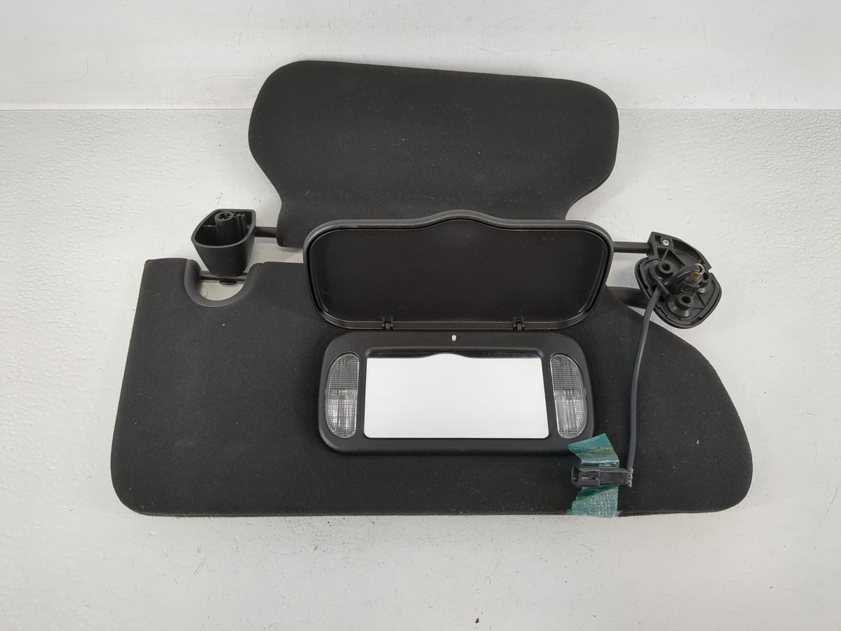 2006-2007 Cadillac Dts Sun Visor Shade Replacement Passenger Right Mirror Fits Fits 2006 2007 OEM Used Auto Parts - Oemuseda