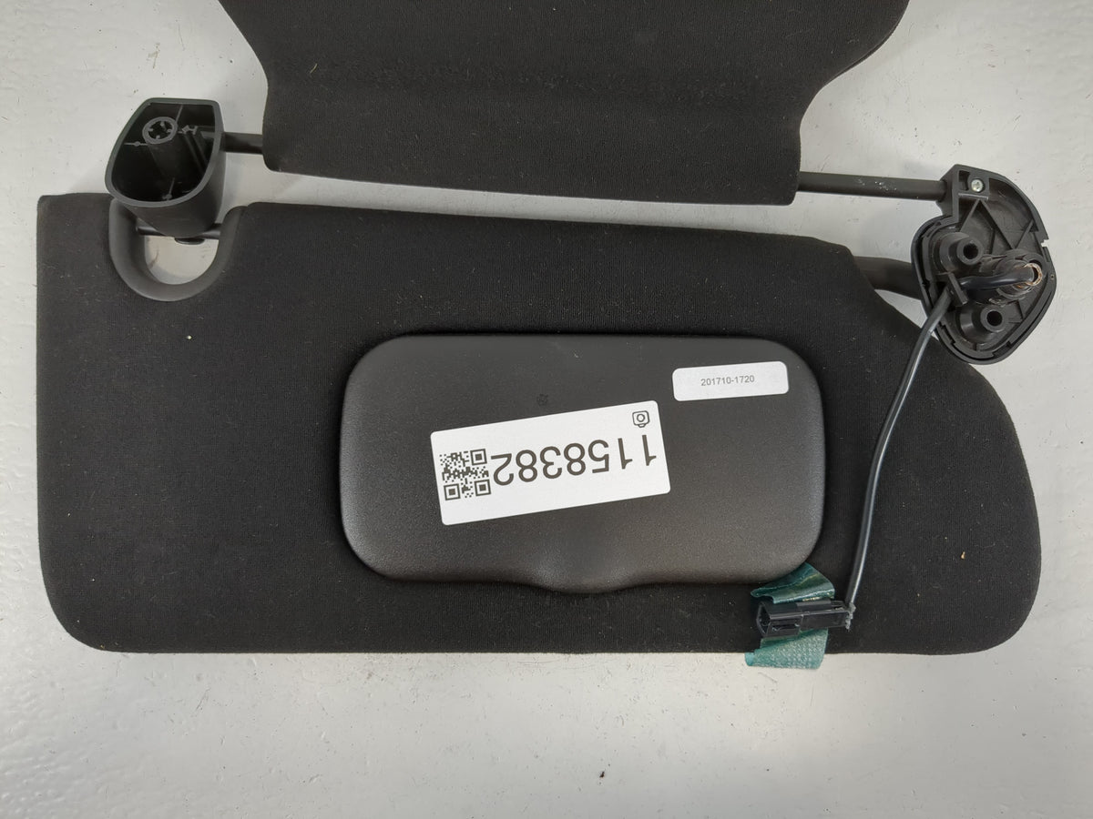 2006-2007 Cadillac Dts Sun Visor Shade Replacement Passenger Right Mirror Fits Fits 2006 2007 OEM Used Auto Parts - Oemuseda