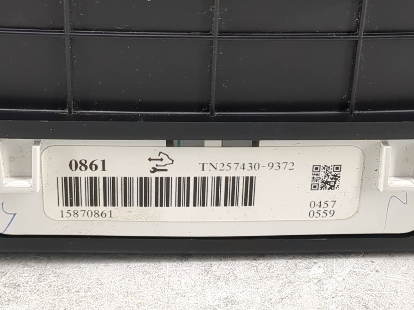 2007 Cadillac Dts Instrument Cluster Speedometer Gauges P/N:TN257430-9372 Fits OEM Used Auto Parts - Oemusedautoparts1.com