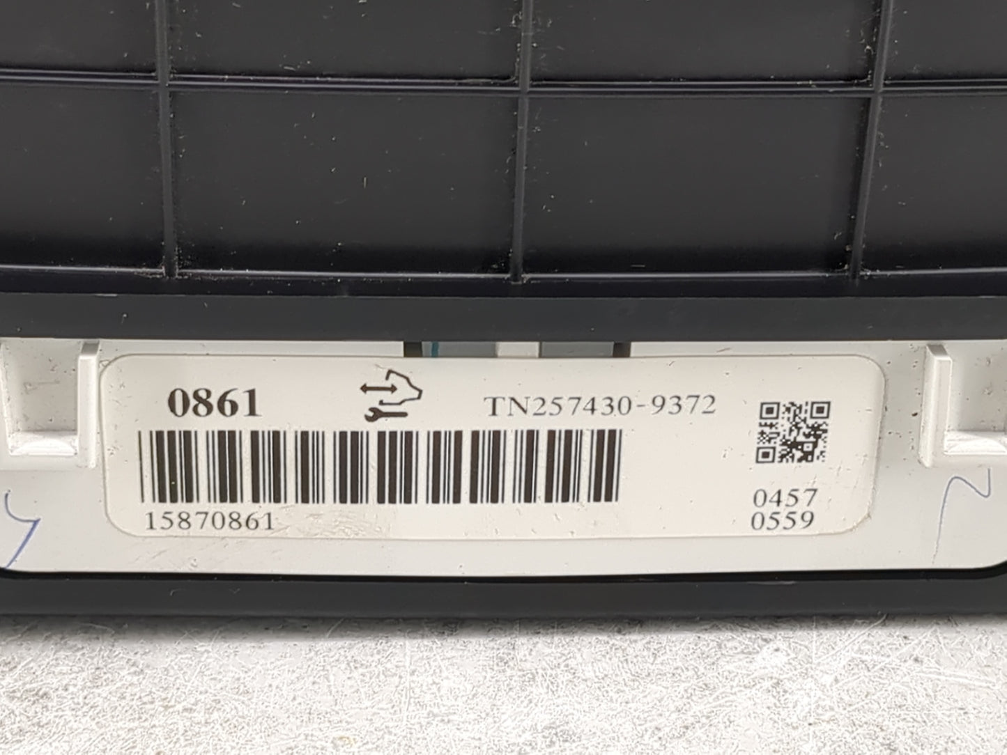 2007 Cadillac Dts Instrument Cluster Speedometer Gauges P/N:TN257430-9372 Fits OEM Used Auto Parts - Oemusedautoparts1.com