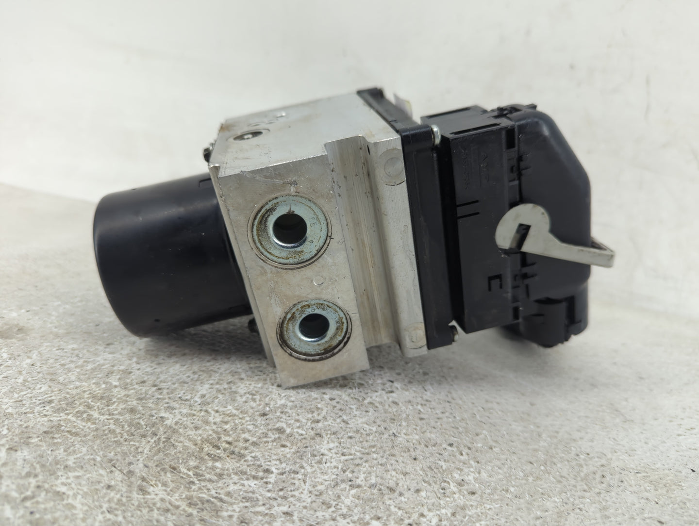 2006-2007 Cadillac Dts ABS Pump Control Module Replacement P/N:15802965 Fits Fits 2006 2007 OEM Used Auto Parts - Oemusedaut